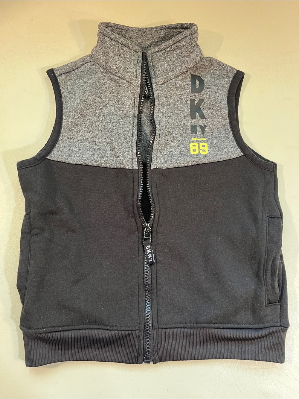 DKNY Boys Black & Gray Zip-Front Sleeveless Vest with Yellow Accent